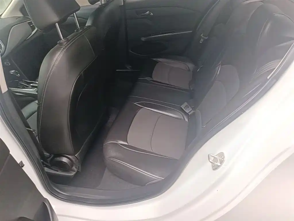 Chevrolet Cavalier 2016 1.5L Automatic Delight Edition фото 17