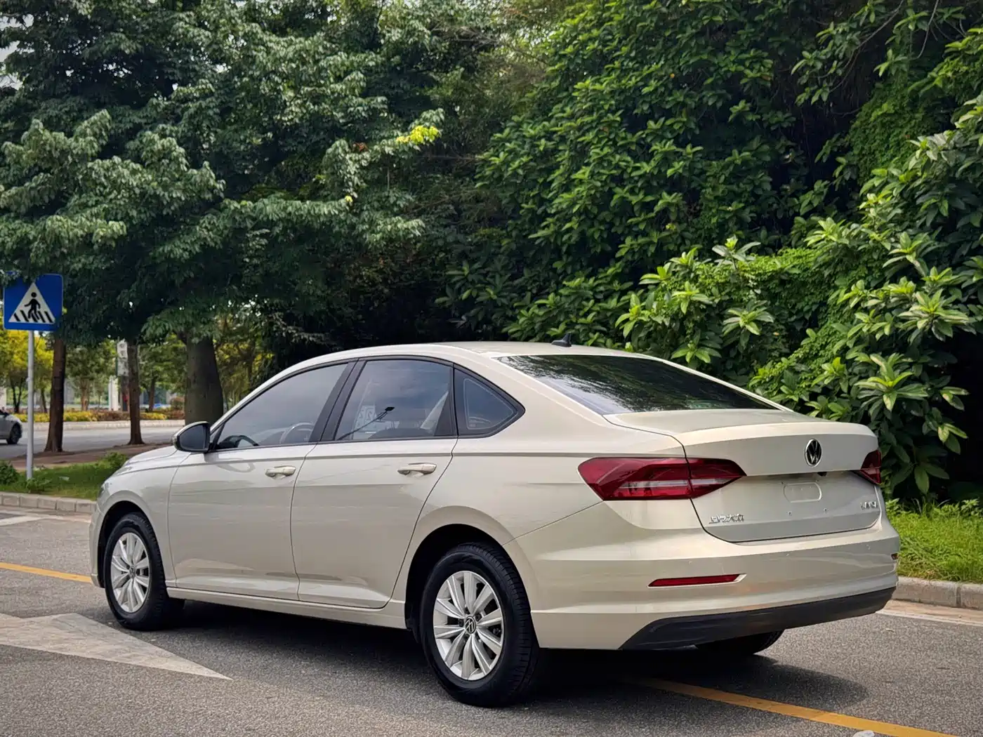Volkswagen Lavida 2021 1.5L Automatic Trend Edition фото 19