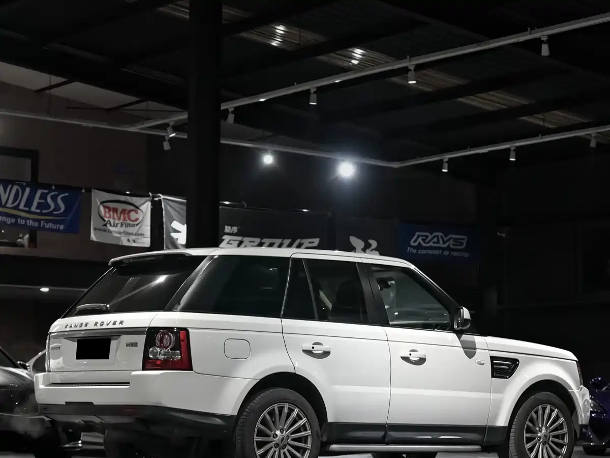 Photo 6 - Land Rover Range Rover Sport