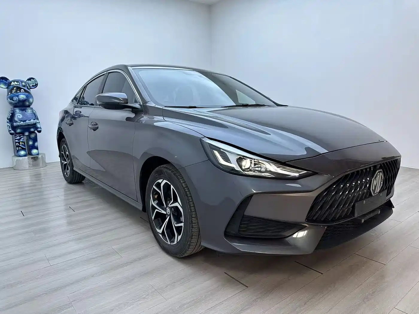 Фото 2 - MG MG5