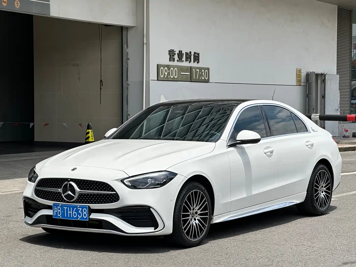 Mercedes-Benz C-Class 2024 Facelift III C 260 L Sport