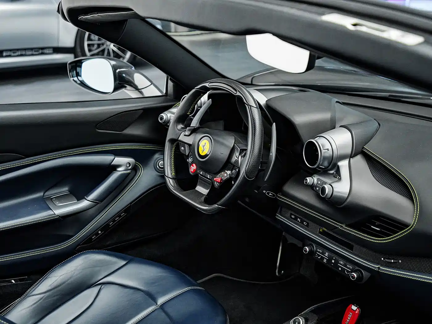 Ferrari F8 2023 2020 Spider 3.9T V8