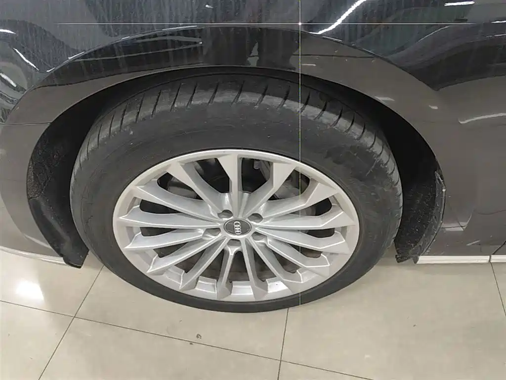 Audi A8 2021 A8L 50 TFSI quattro Comfort фото 23