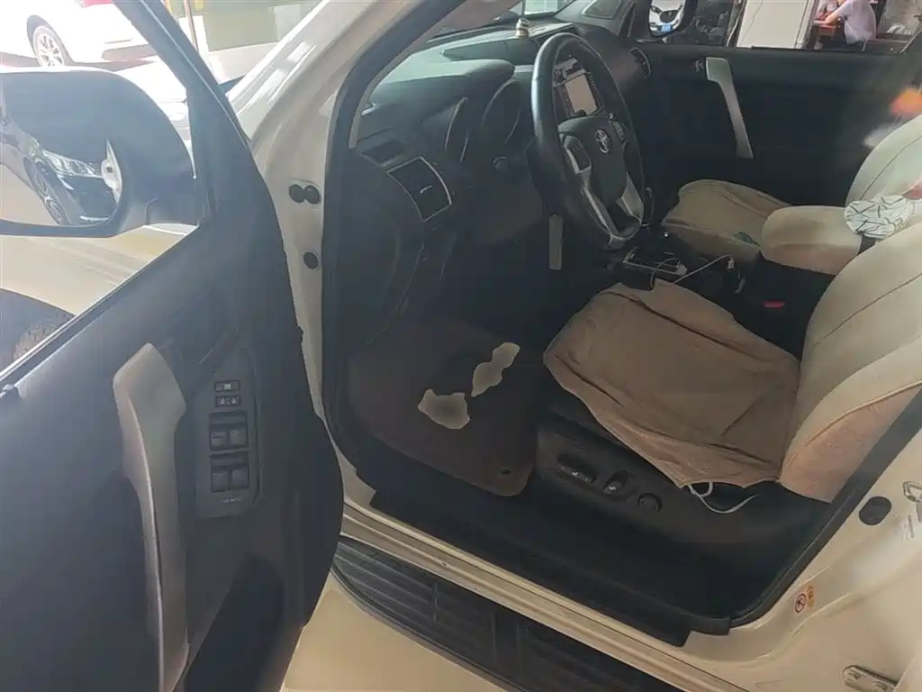 Toyota Prado 2016 2.7L Auto Luxury Edition фото 16