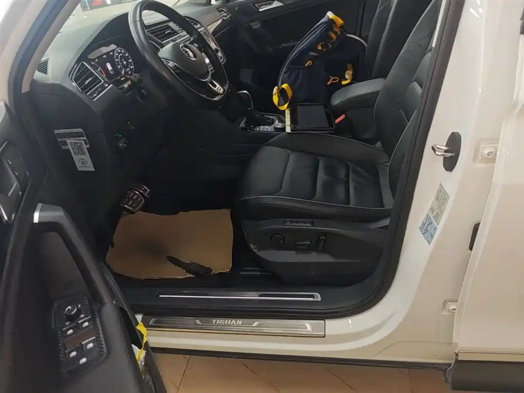 Volkswagen Tiguan 2017 330TSI 4WD Creative фото 15