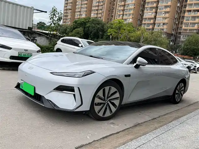 Geely Galaxy E8 2024 665km RWD Starship Voyager Edition