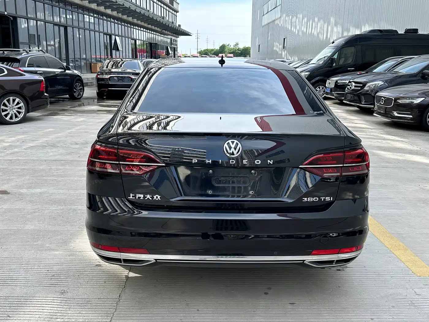 Volkswagen Phideon 2018 Facelift 380TSI FWD Flagship фото 5