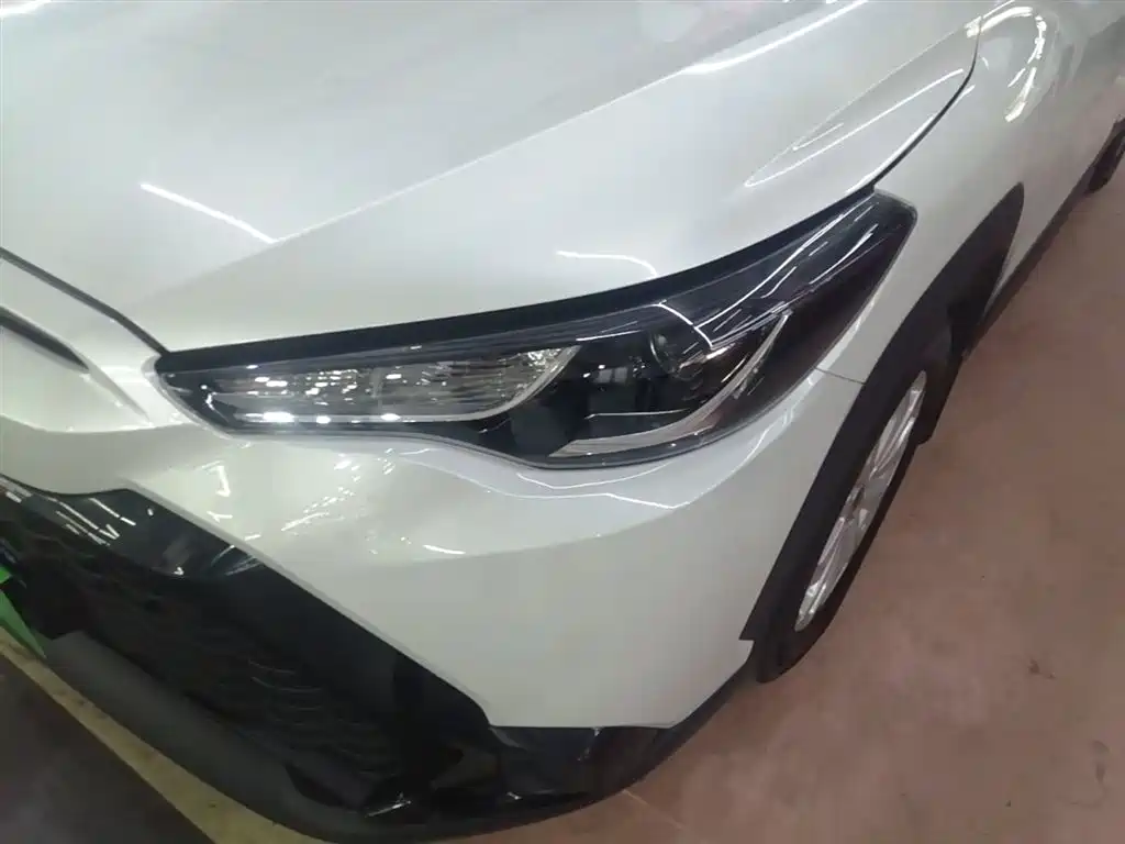 Toyota Frontlander 2023 2.0L CVT Elite Edition фото 24