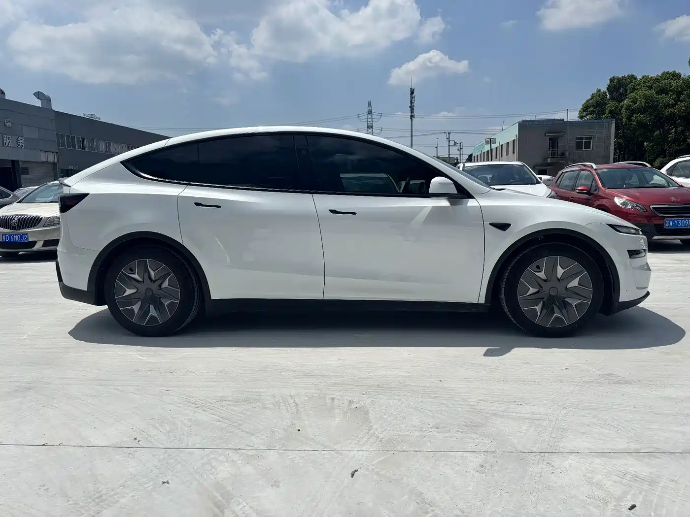 Tesla Model Y L 2026 2025 Facelift Long Range AWD