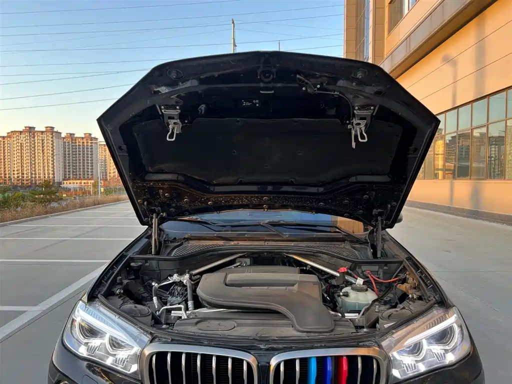 BMW X6 2018 xDrive28i фото 15