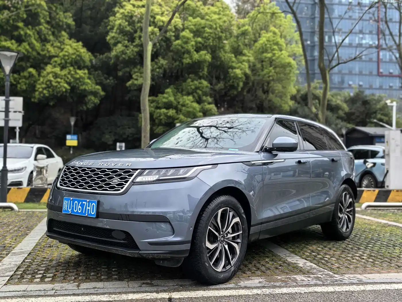 Land Rover Range Rover Velar 2022 250PS