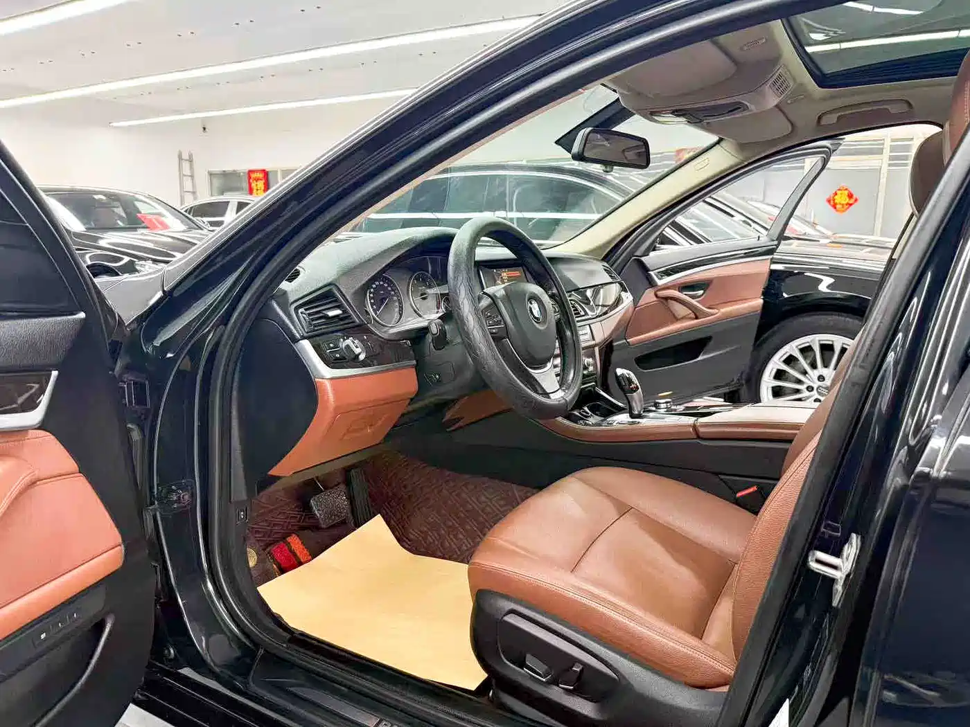 BMW 5 Series 2017 525Li Leading Edition фото 7