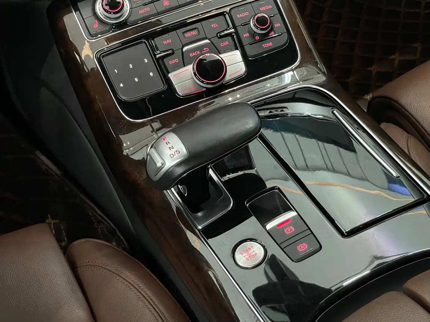 Audi A8 2016 A8L 45 TFSI quattro Comfort фото 17