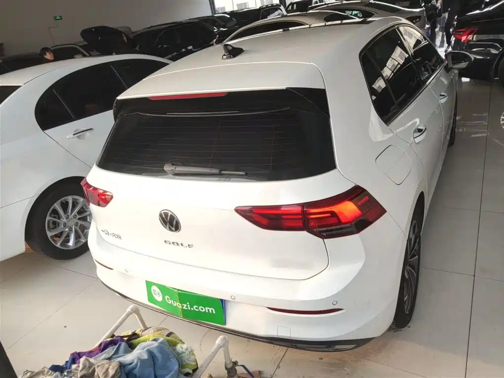 Volkswagen Golf 2023 Facelift 280TSI DSG Pro фото 6