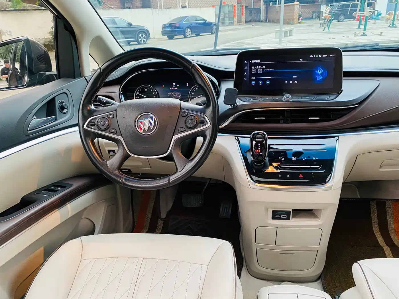 Buick GL8 2021 Land Business Class 652T Luxury фото 10