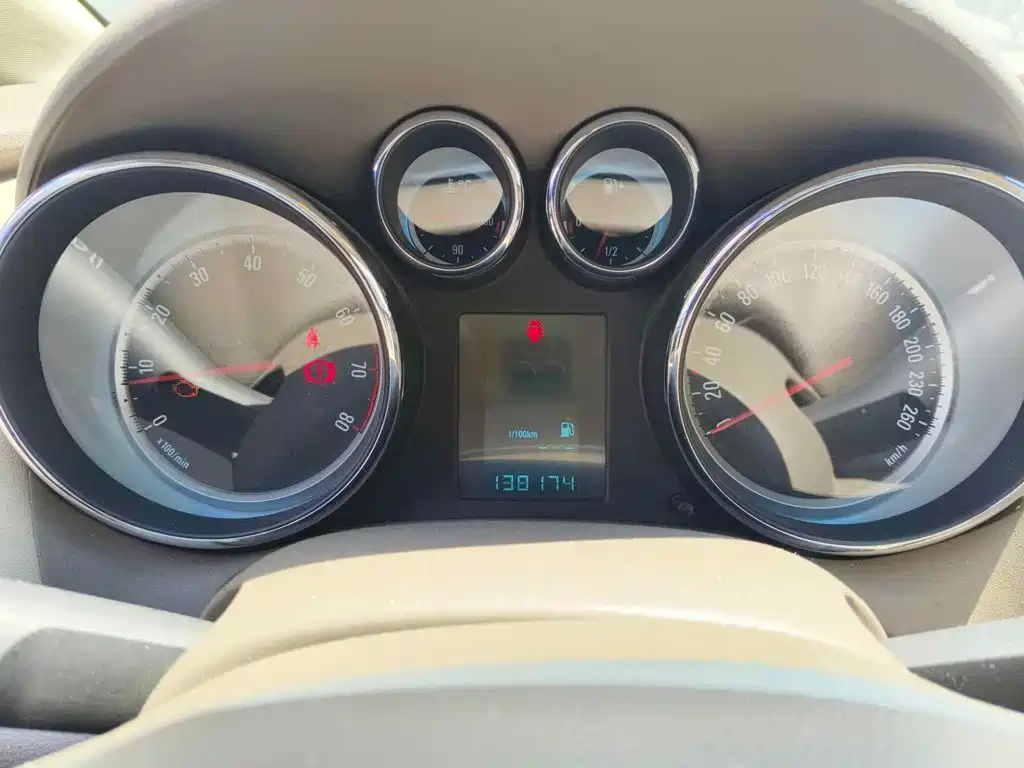 Фото 4 - Buick Excelle