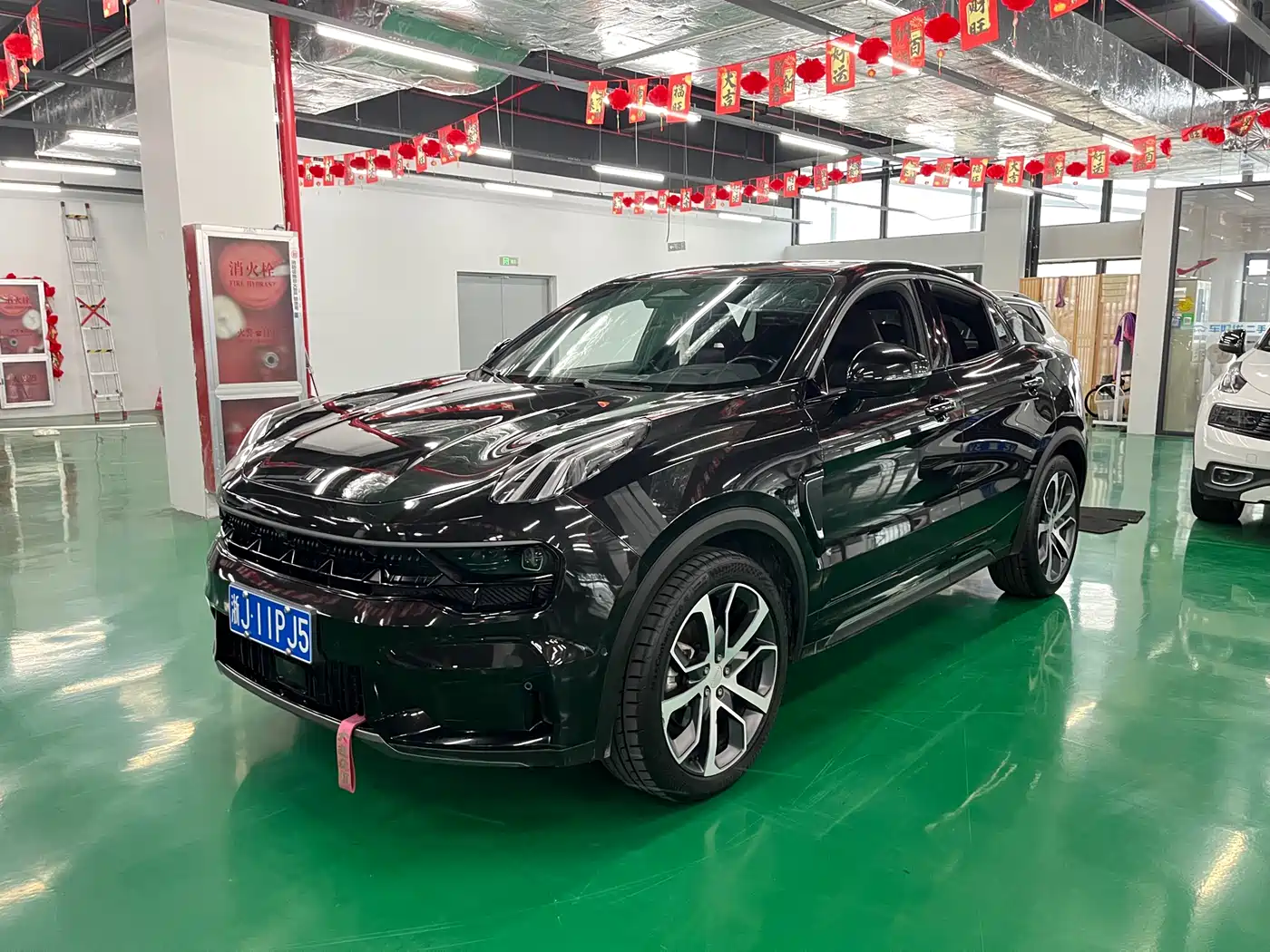 Lynk & Co 05 2022 2.0TD 4WD Power Halo