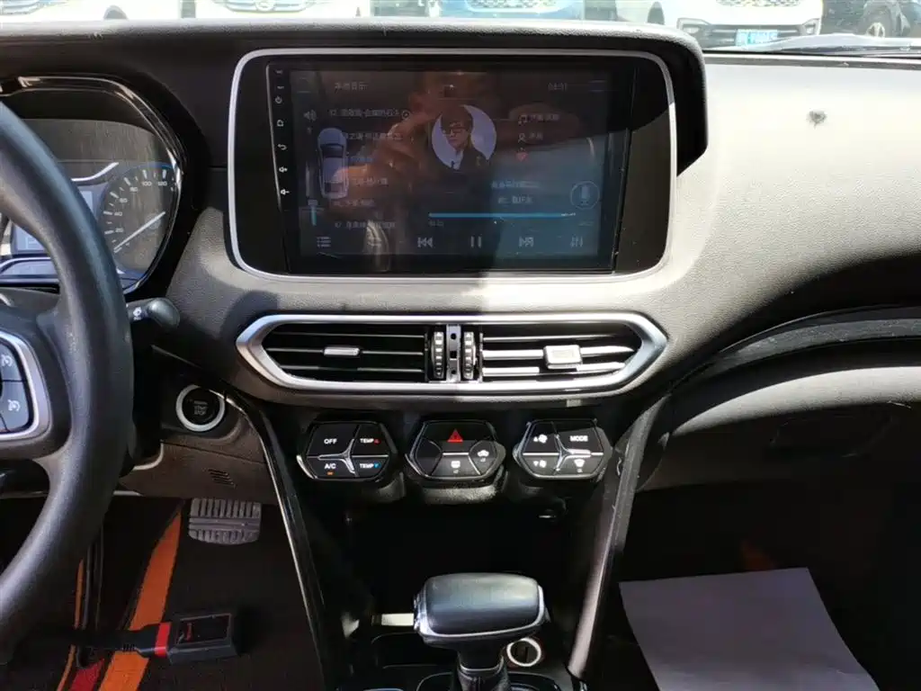 GAC Trumpchi Trumpchi GS4 2018 200T G-DCT 2WD Elite Edition фото 13