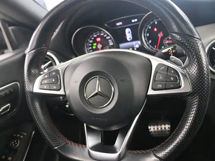 Mercedes-Benz CLA (Import) 2016 Facelift CLA 220 4MATIC фото 6