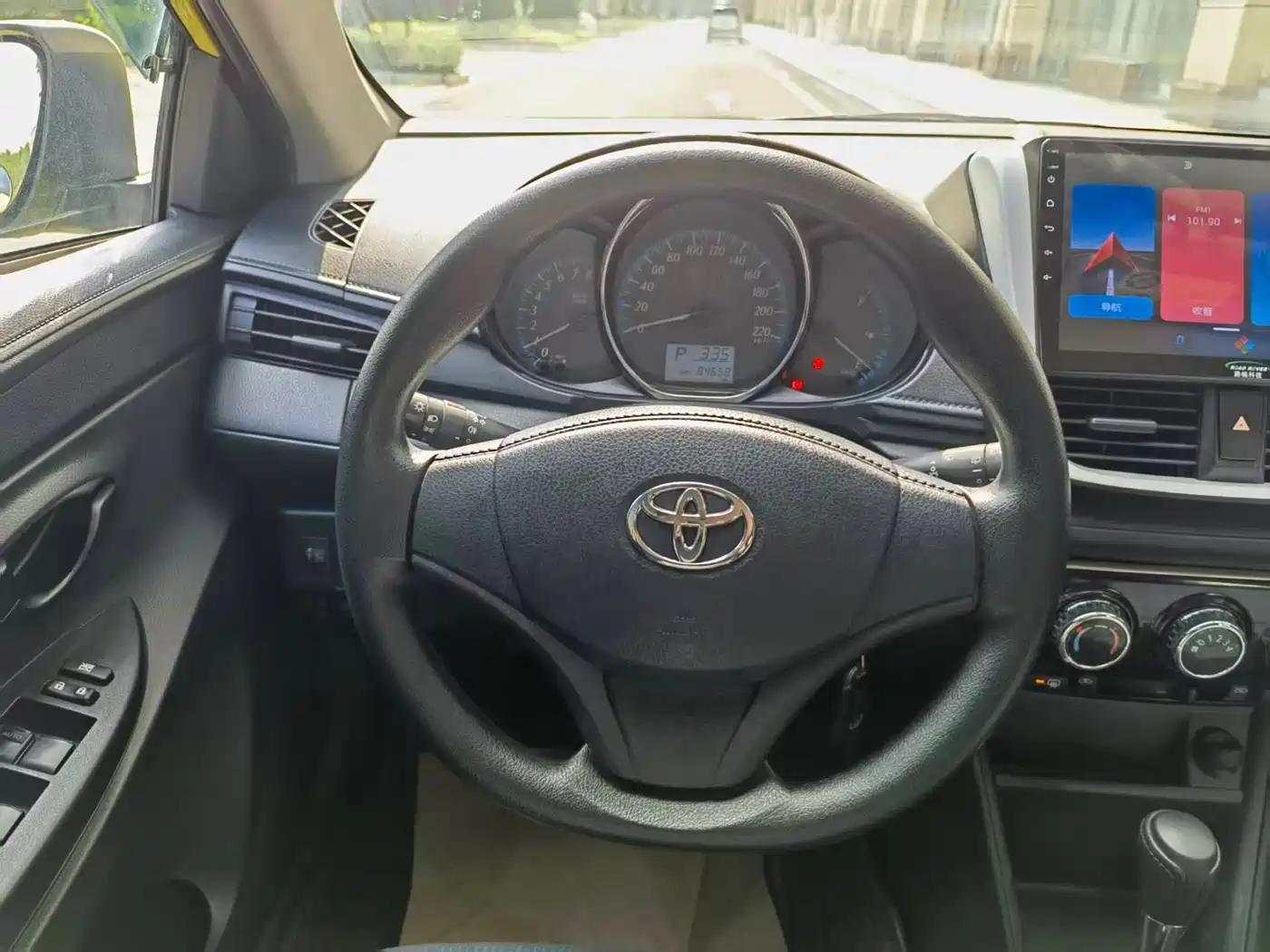Toyota YARiS L Zhi Xuan 2019 1.5E CVT MeiDong Edition China VI фото 13