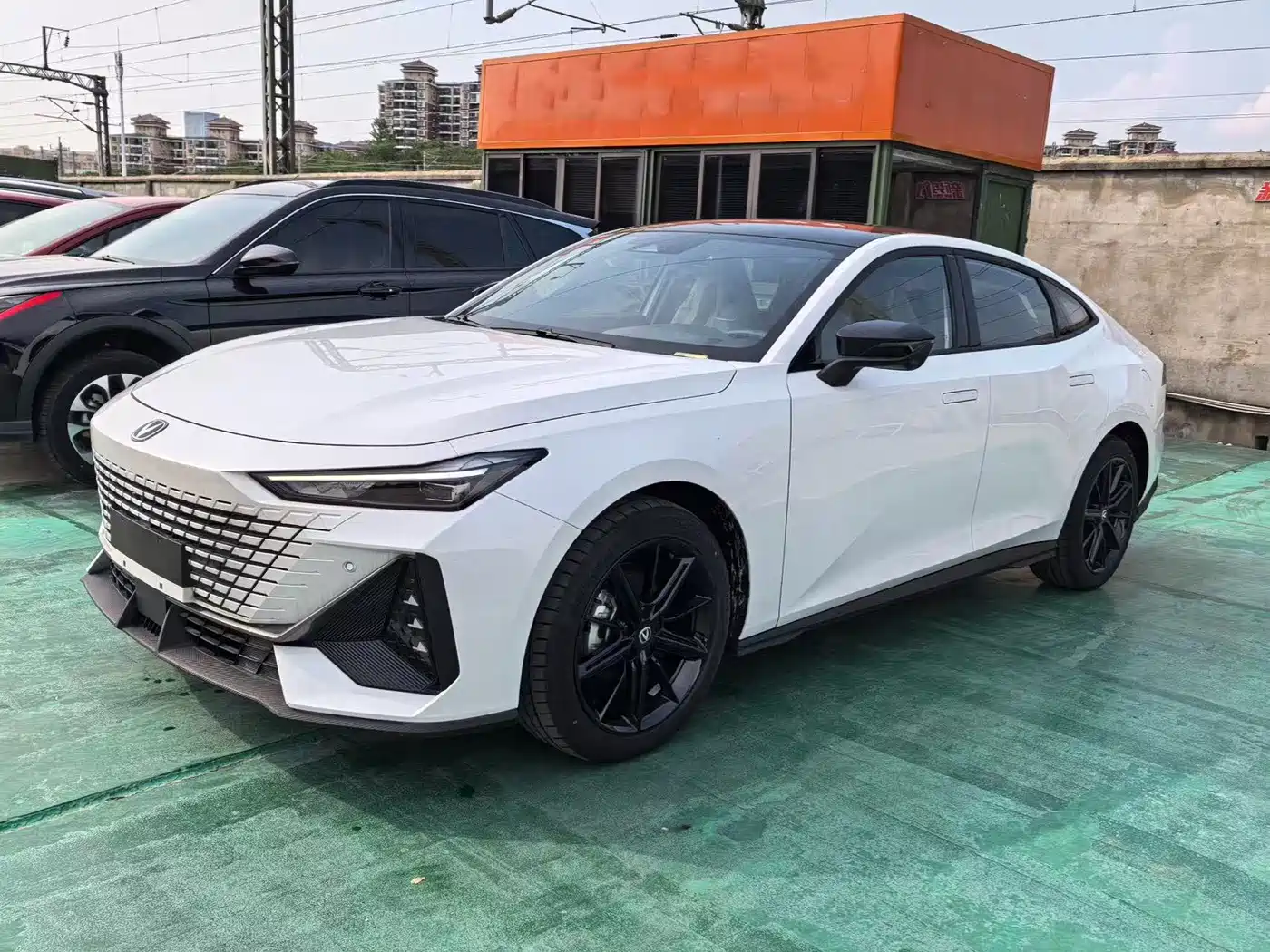 CHANGAN UNI-V