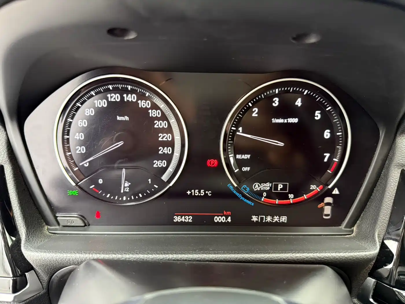 BMW 1 Series 2023 120i M Sport фото 8