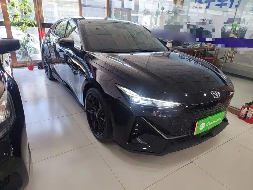 CHANGAN UNI-V