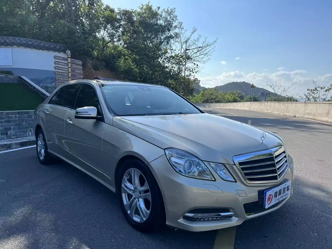 Mercedes-Benz E-Class 2011 E 300 L Fashion Premium фото 2