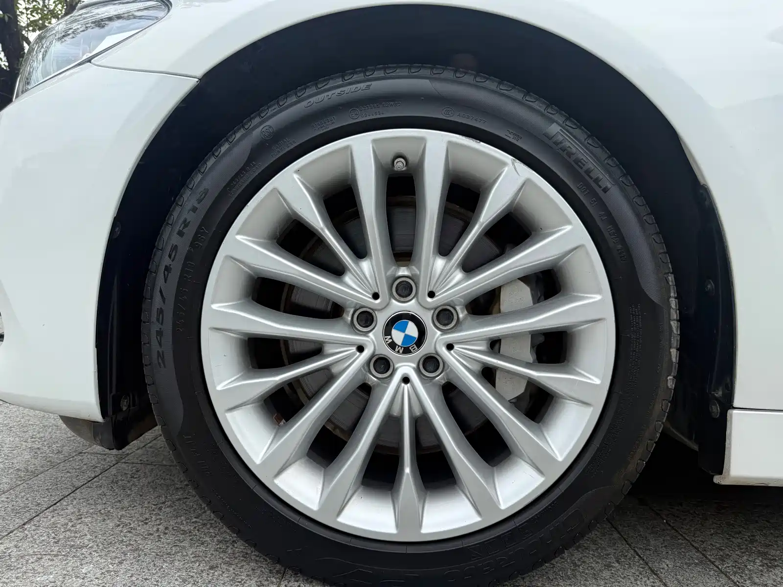 صورة 19 - BMW 5 Series