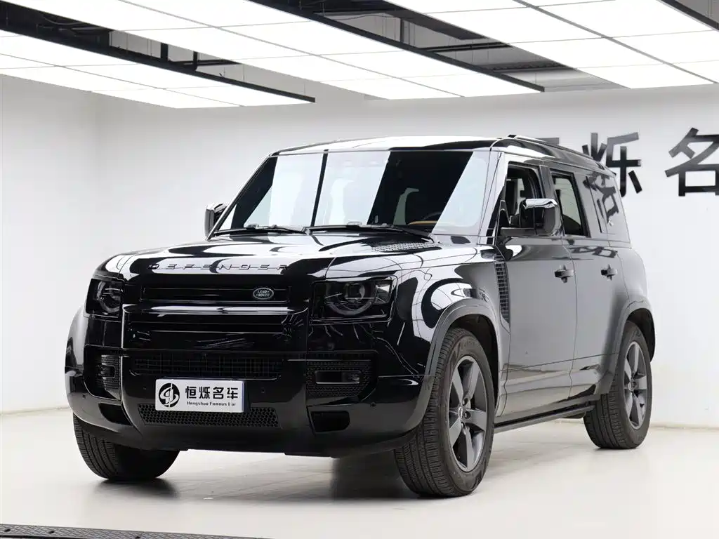 Land Rover Defender 2024 110 3.0T P400 Dark Special Edition фото 33