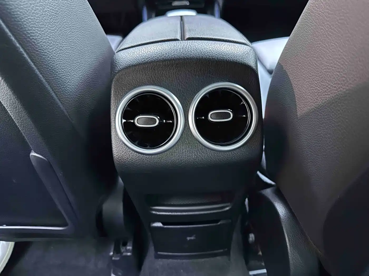 Mercedes-Benz GLB 2020 GLB 180 Dynamic фото 18