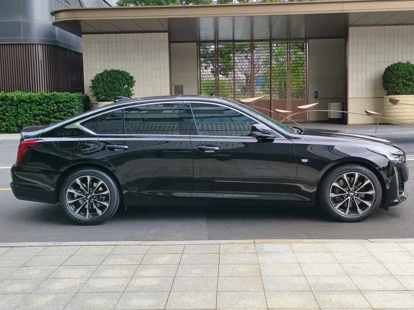 CADILLAC CT5