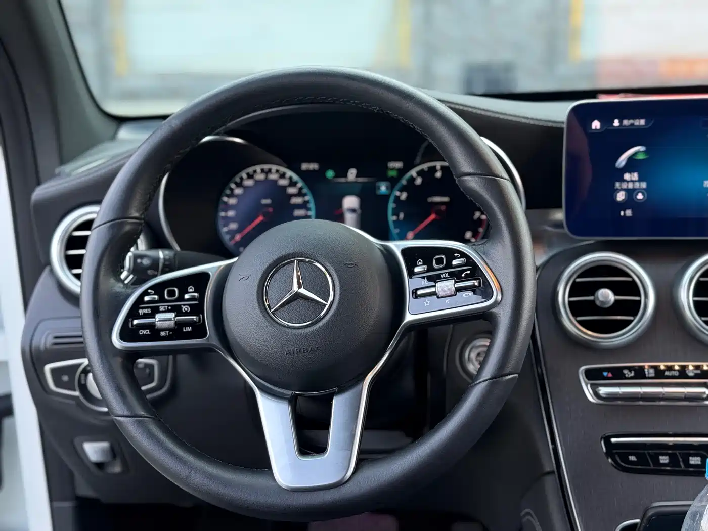 Mercedes-Benz GLC Coupe 2021 GLC 300 4MATIC Coupe SUV фото 13