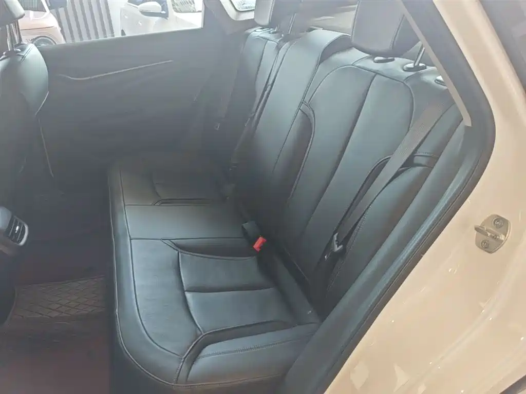 Buick Excelle 2019 18T Auto Connected Elite China VI фото 17