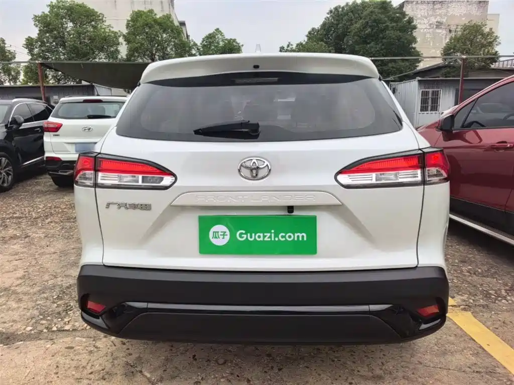 Toyota Frontlander 2024 2.0L CVT Leading Edition фото 6