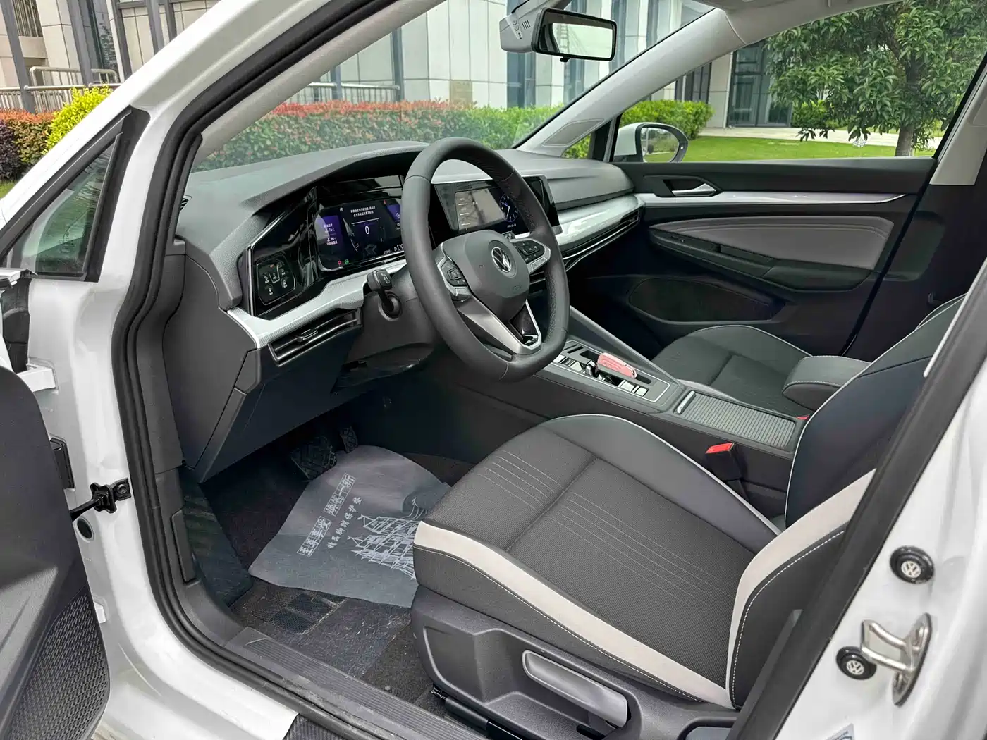 Volkswagen Golf 2023 280TSI DSG Pro фото 4