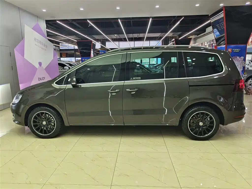 Volkswagen Sharan 2018 380TSI Premium 7-Seater фото 7