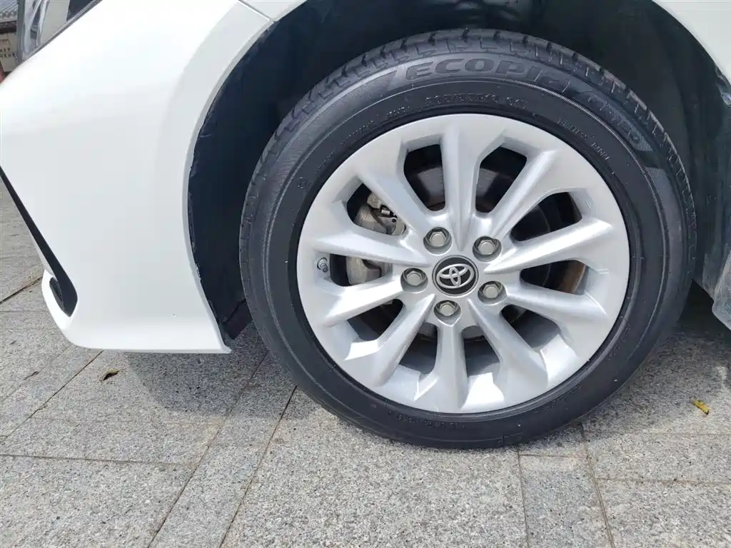 Toyota Corolla 2021 Hybrid 1.8L E-CVT Elite Edition фото 16