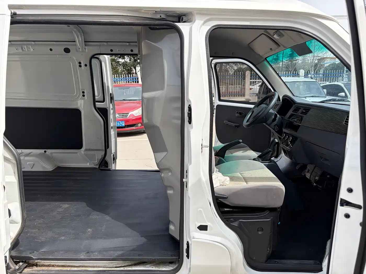 Jinbei Little Sea Lion X30 2024 2024 1.5L Fortune Panel Van 2/5-seater with Front AC
