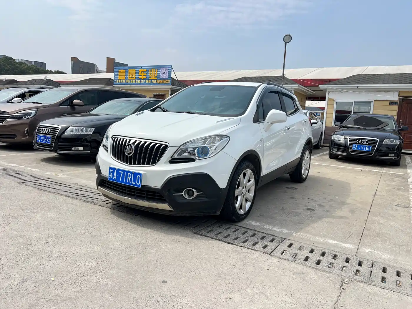 Buick Encore 2013 1.4T Automatic 2WD Leading фото 3