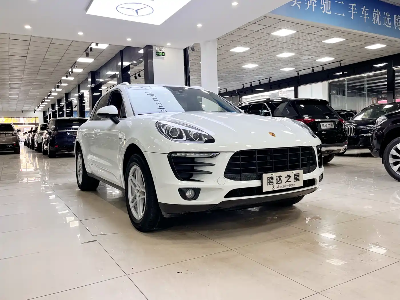 Porsche Macan 2017 Macan 2.0T фото 2