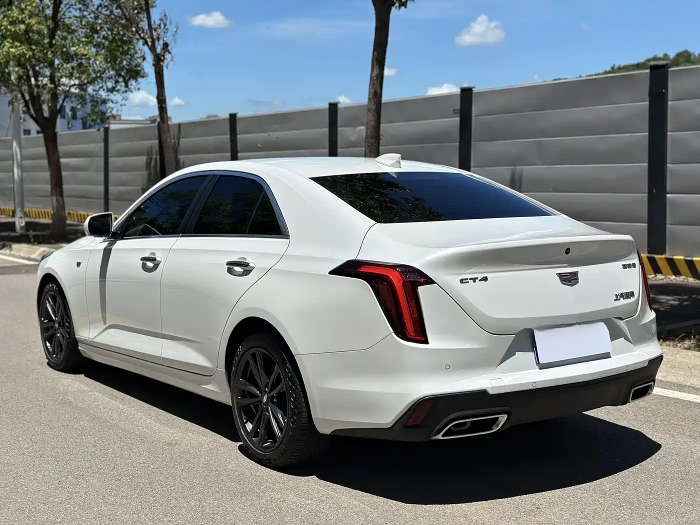 Cadillac CT4 2023 28T Luxury Model фото 6