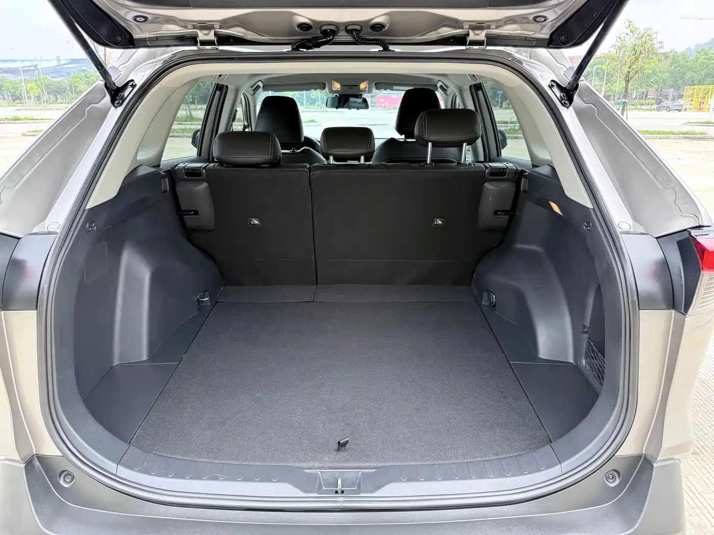 Toyota RAV4 Rongfang 2022 2.0L CVT 2WD Urban Edition фото 26
