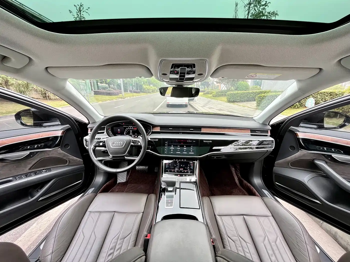 Audi A8 2018 A8L 55 TFSI quattro Launch Premium фото 14