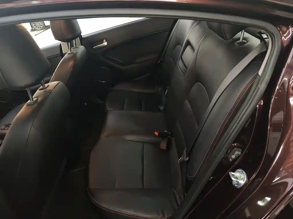 Kia K3 2016 1.6L Automatic GLS фото 13
