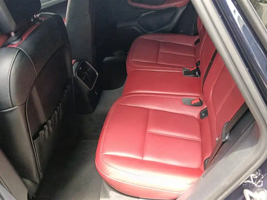 Porsche Macan 2023 Macan 2.0T фото 11