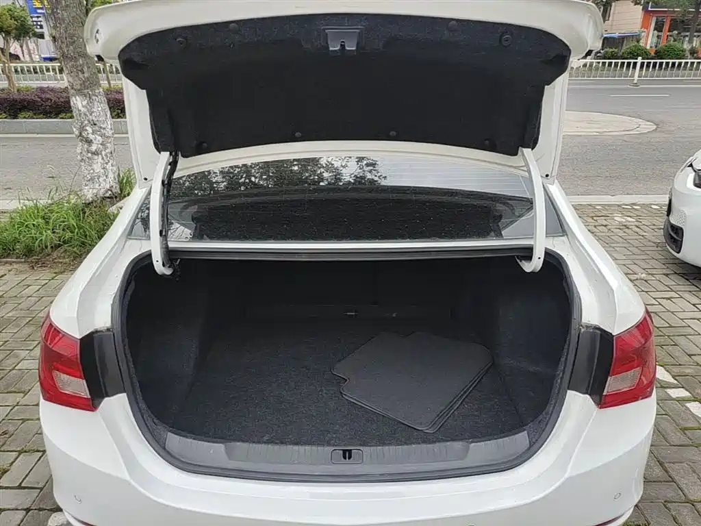 Buick Excelle 2017 15N Automatic Luxury фото 19