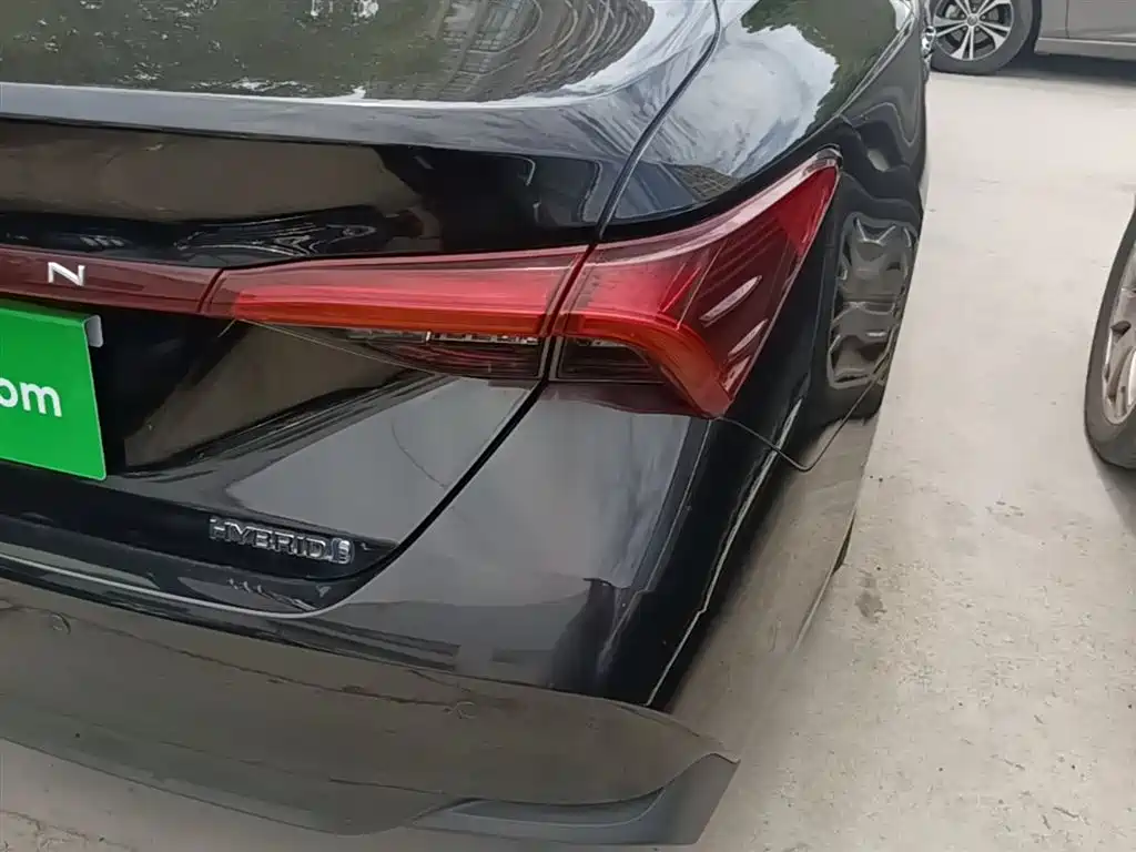 Toyota Avalon 2019 Hybrid 2.5L Luxury Edition China VI фото 8