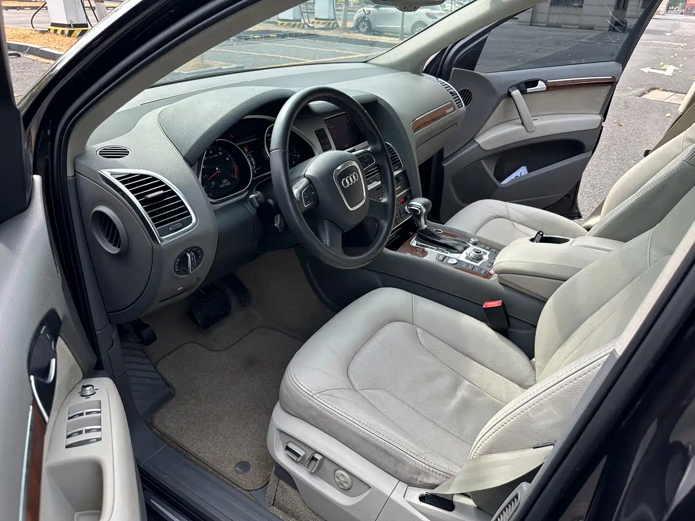 Audi Q7 2011 3.0 TFSI Progressive (200kW) фото 6