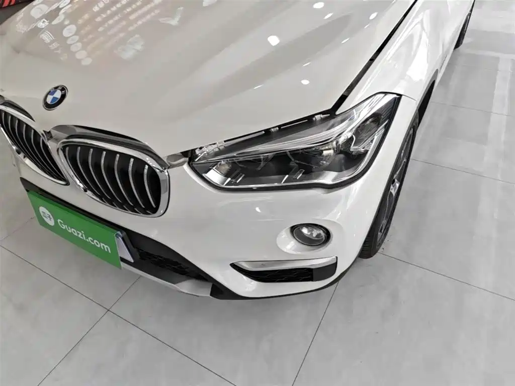 BMW X1 2018 sDrive18Li Premium Model фото 24